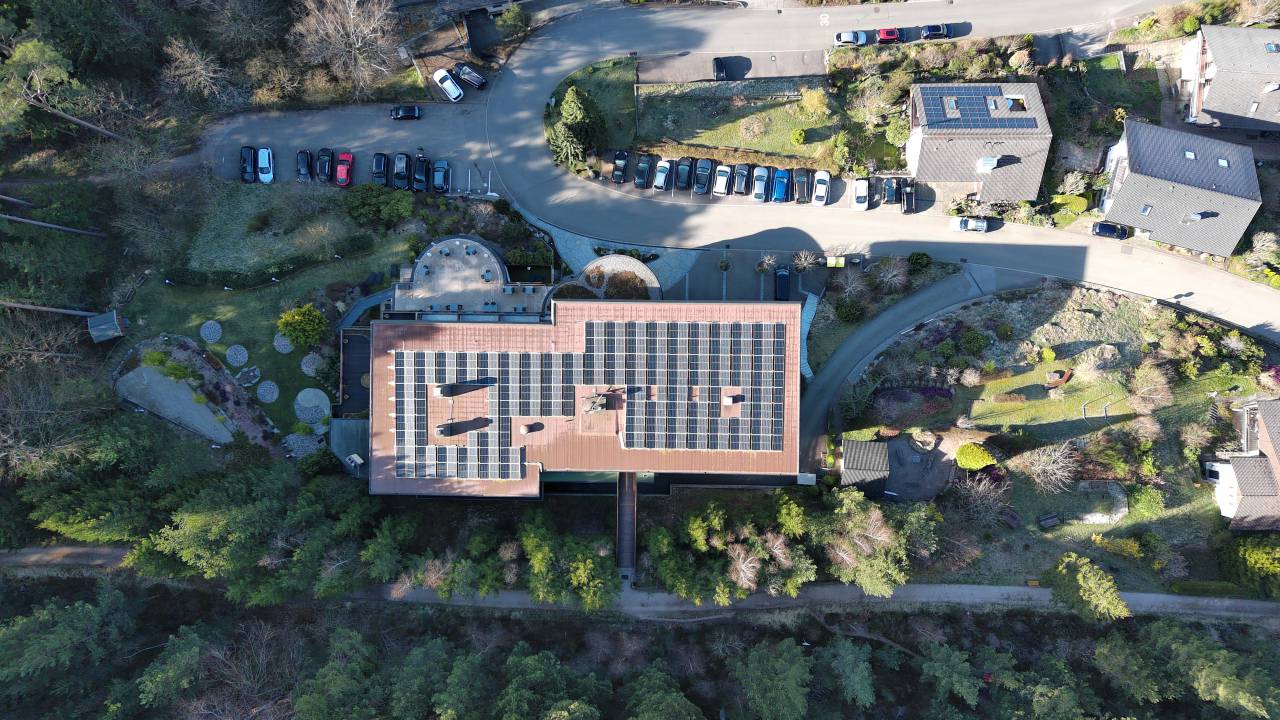 Photovoltaik für die nachhaltige Sonnenhalde