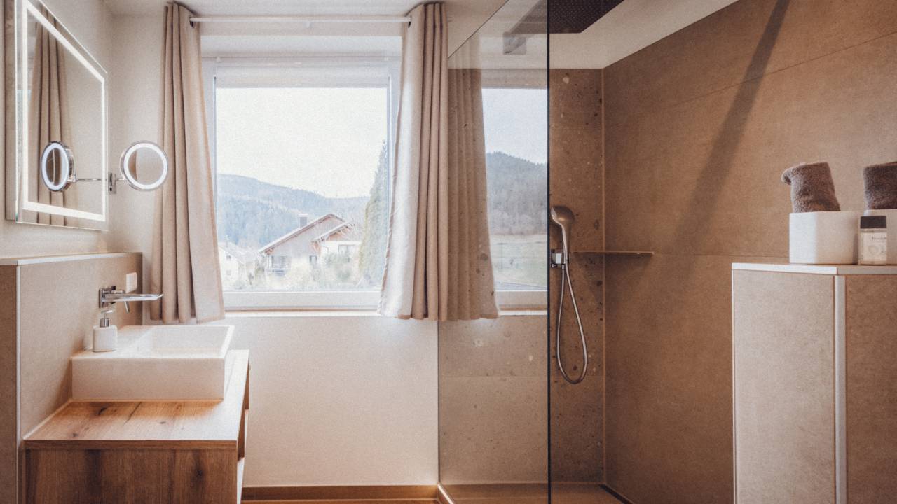 Neue Bäder in 100 und 200